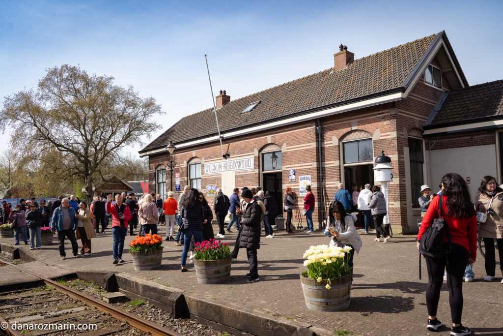Oprire pe trasel trenului istoric Hoorn-Medemblik