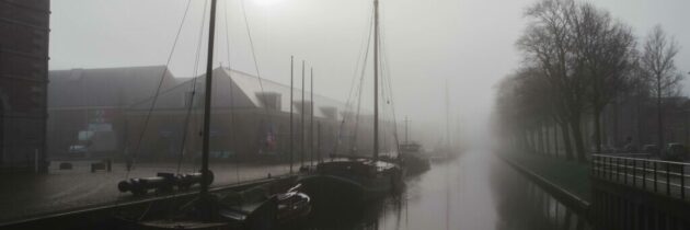 O dimineață cețoasă în Den Helder