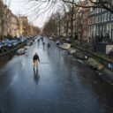 Au înghețat canalele în Amsterdam!